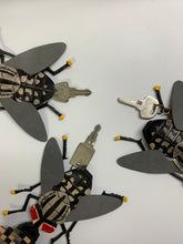 画像をギャラリービューアに読み込む, センチニクバエのリールキーケース