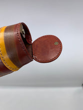 画像をギャラリービューアに読み込む, スズメバチネジレバネが寄生したポーチ