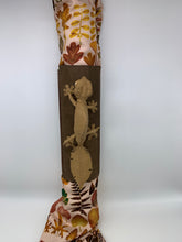 画像をギャラリービューアに読み込む, エダハヘラオヤモリのカーテンタッセル